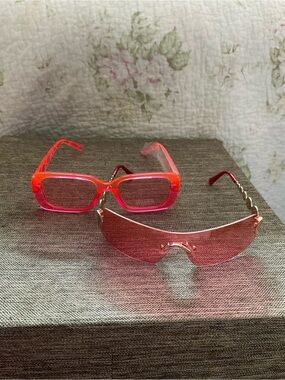A Classy Chic Boutique Neon Pink Women's Sunglasses Duo